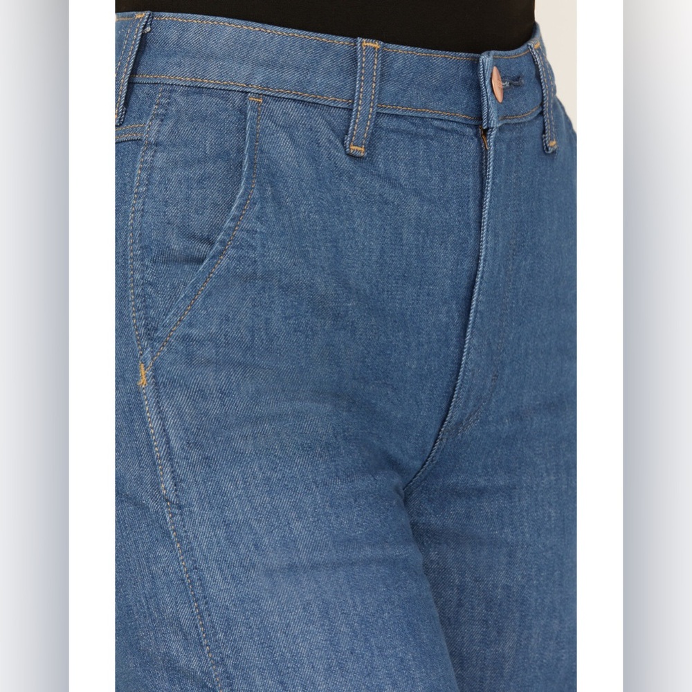 NWT Wrangler High Rise Trouser Wide Leg Jeans Original Rinse Size 25 x 32 - Picture 2 of 8